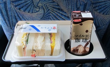 01朝食サンドイッチとコーヒー.JPG